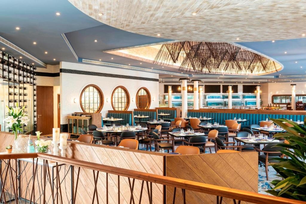 Le Meridien Dubai Hotel & Conference Centre