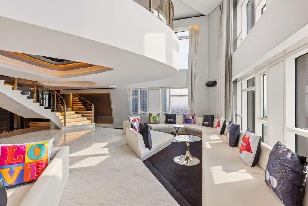 V Hotel Dubai, Curio Collection by Hilton