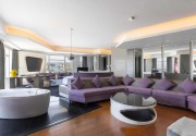 V Hotel Dubai, Curio Collection by Hilton