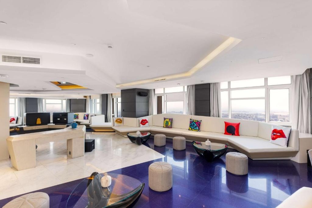 V Hotel Dubai, Curio Collection by Hilton