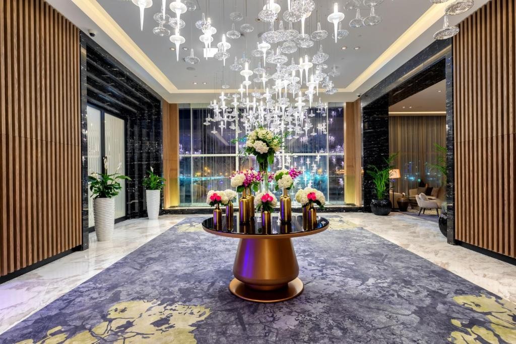 Taj Jumeirah Lakes Towers