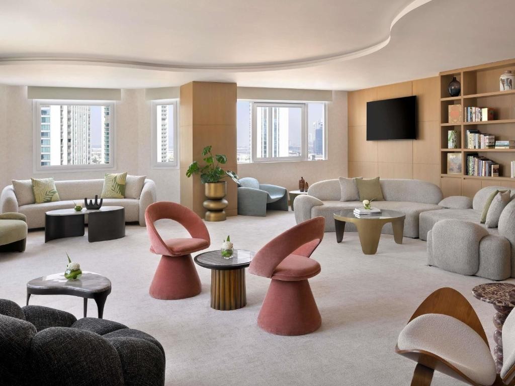 Swissotel Al Murooj Dubai