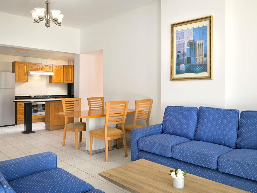 Swissotel Al Murooj Dubai