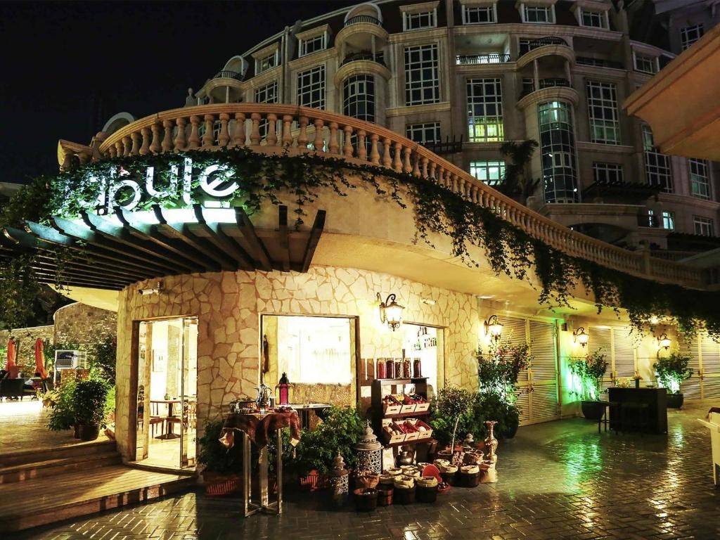 Swissotel Al Murooj Dubai