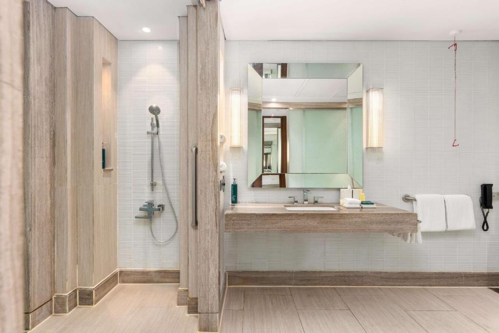 Hilton Dubai, Al Habtoor City