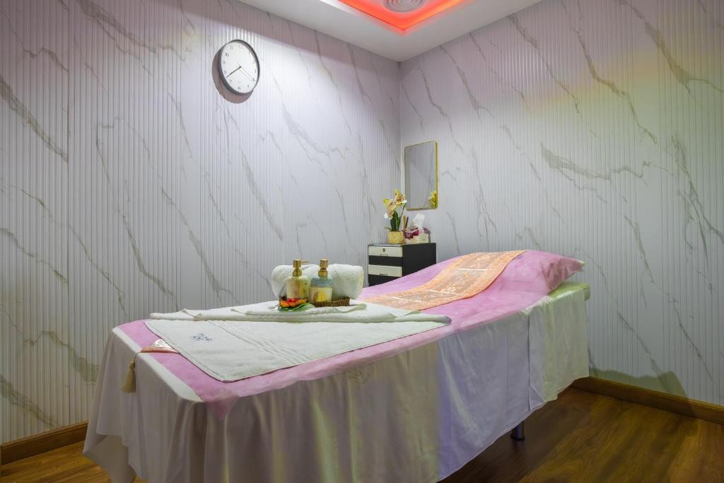 Al Jawhara Gardens Hotel