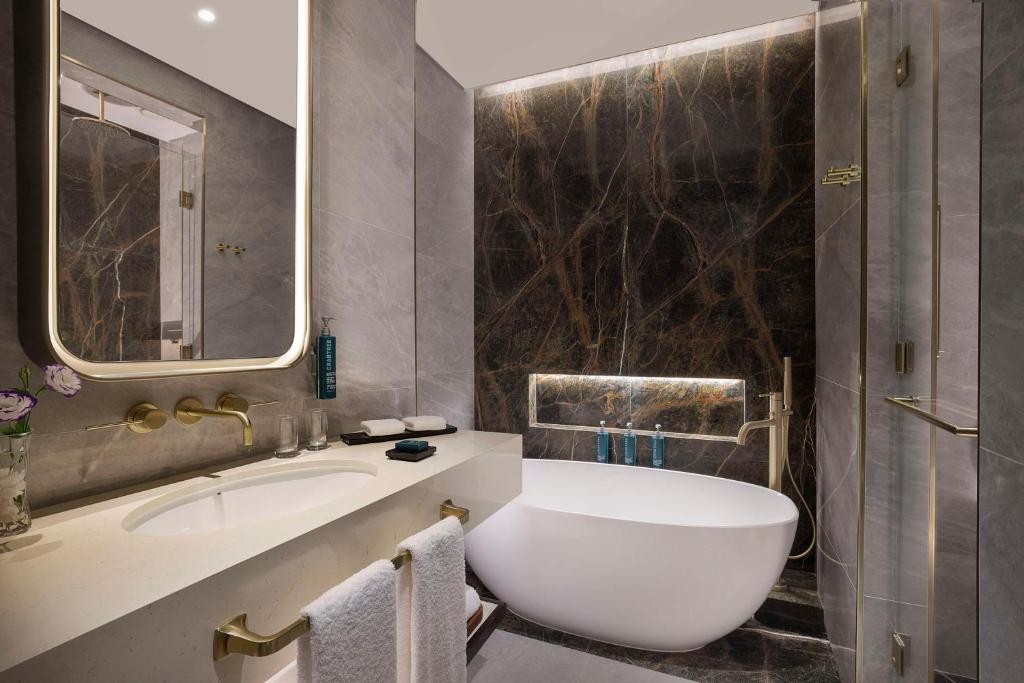 Embassy Suites By Hilton Dubai Business Bay