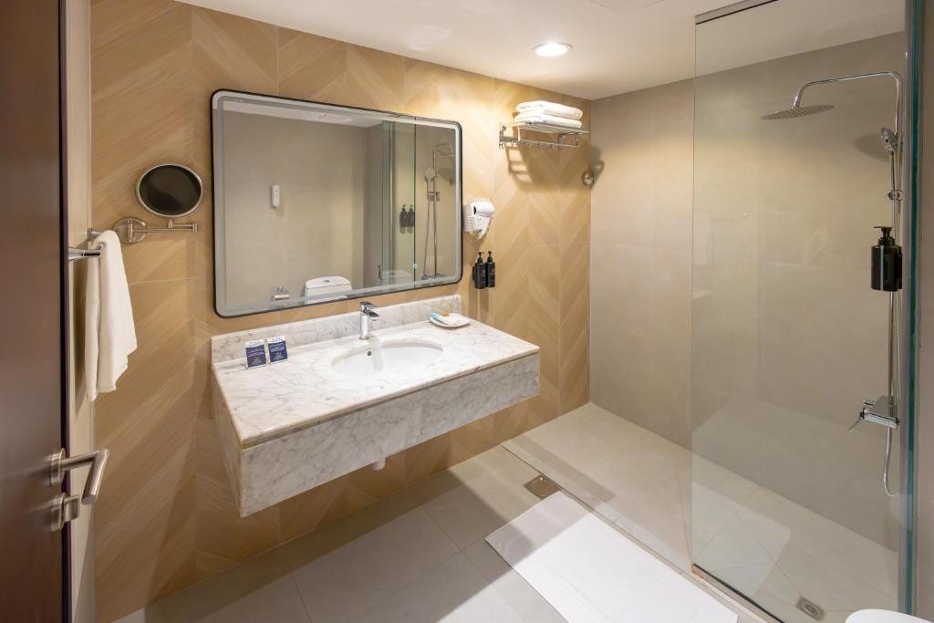 Grand Continent Hotel Dubai