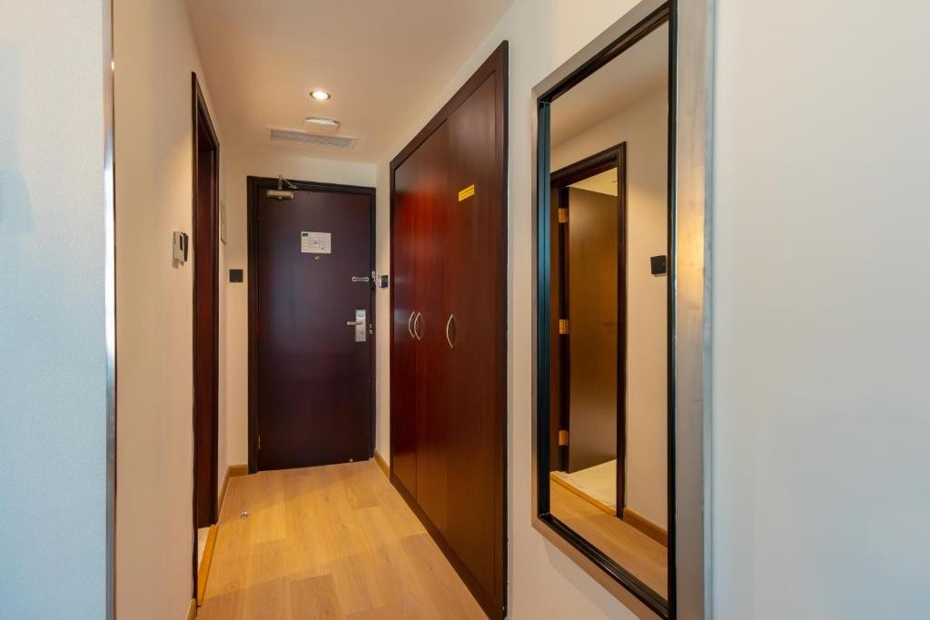 Grand Continent Hotel Dubai