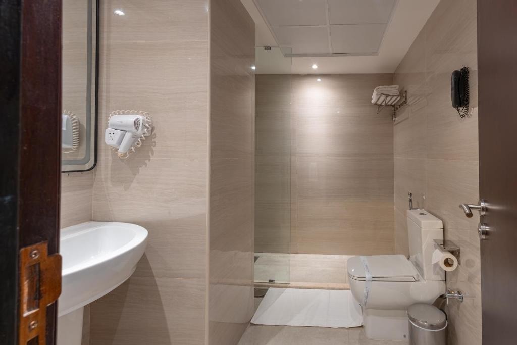 Grand Continent Hotel Dubai