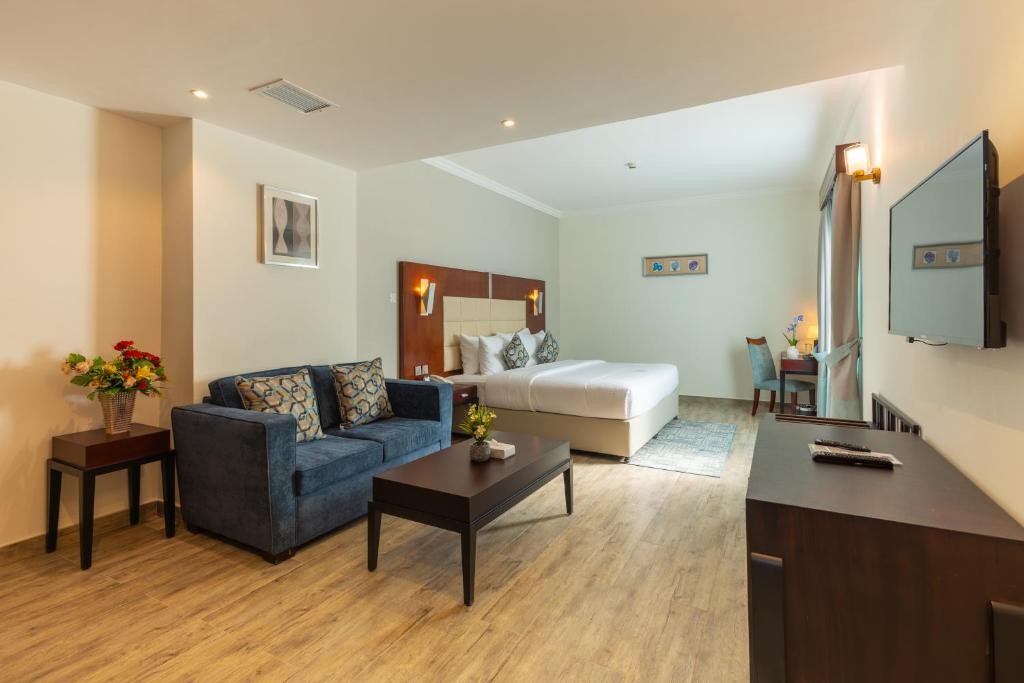 Grand Continent Hotel Dubai