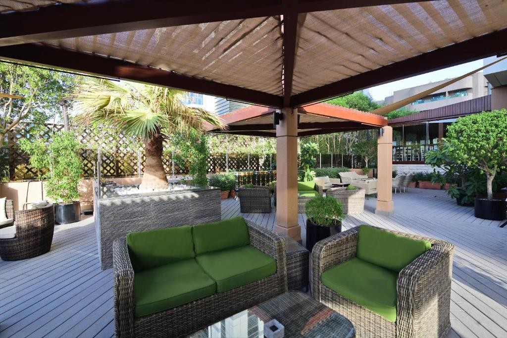 Majestic City Retreat Hotel