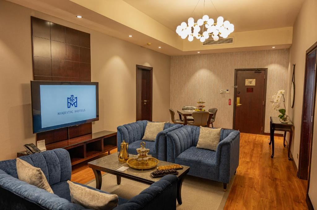 Majestic City Retreat Hotel