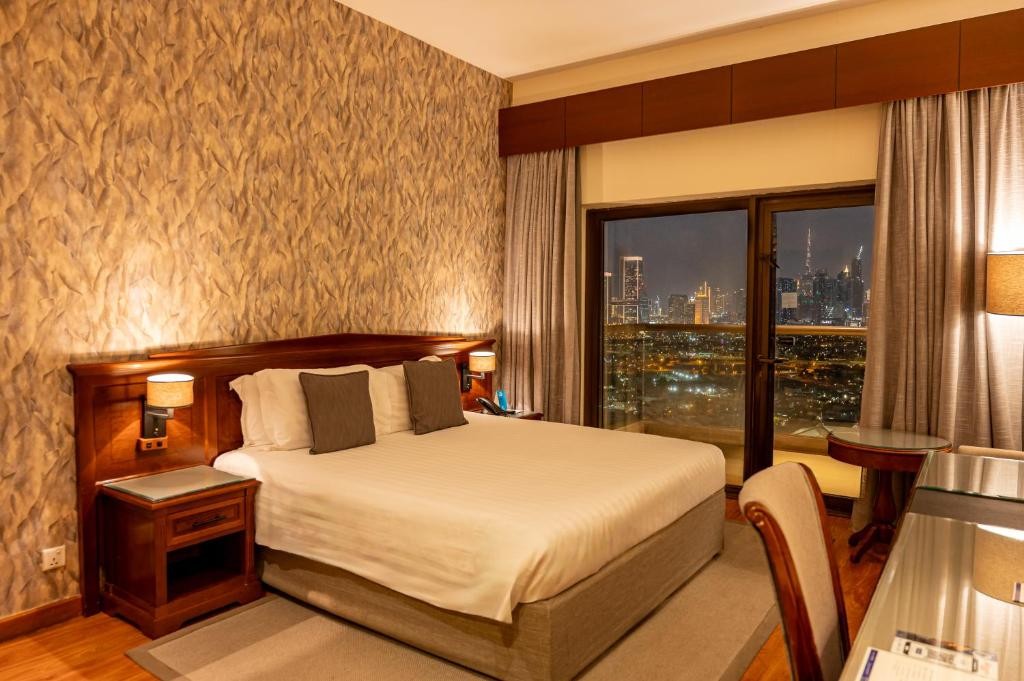 Majestic City Retreat Hotel