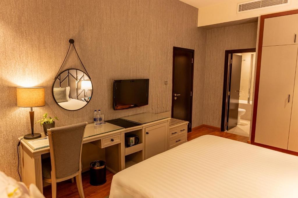 Majestic City Retreat Hotel