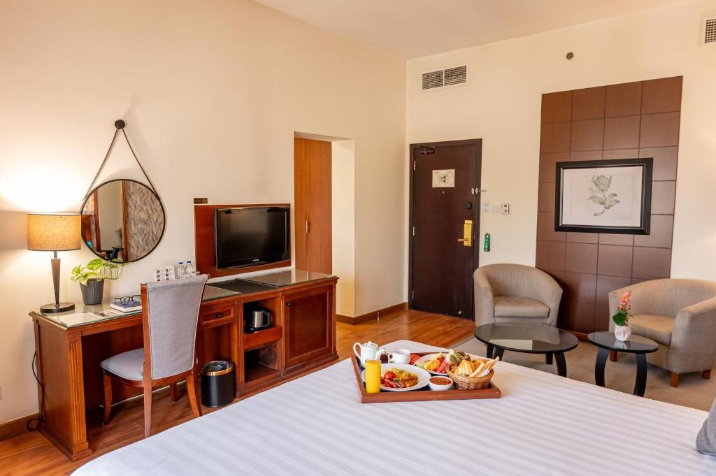 Majestic City Retreat Hotel