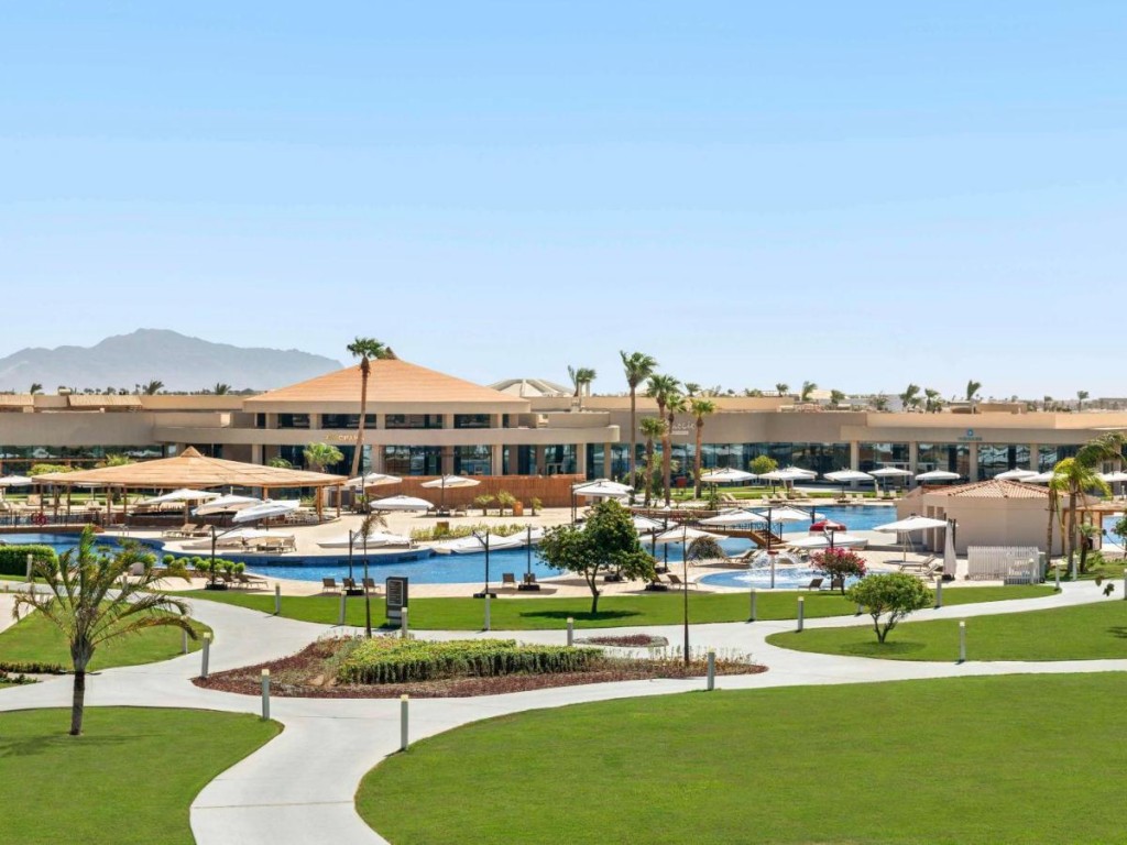 PICKALBATROS LUXURY SUITES (Ex GOLF VILLAS & SUITES)