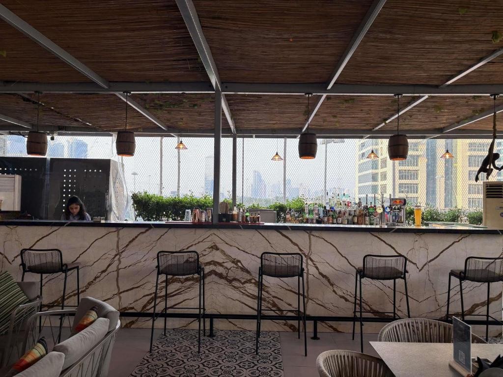 Pullman Dubai Jumeirah Lakes Towers