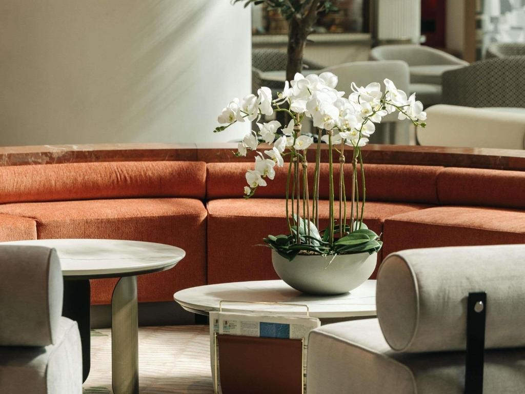 Pullman Dubai Jumeirah Lakes Towers