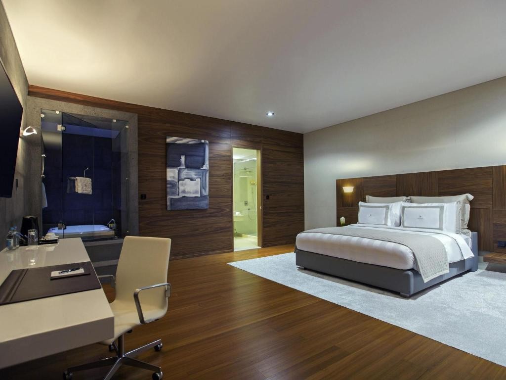 La Cigale Hotel, Doha