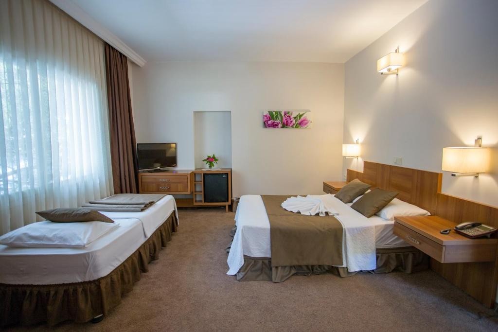 MELIS HOTEL