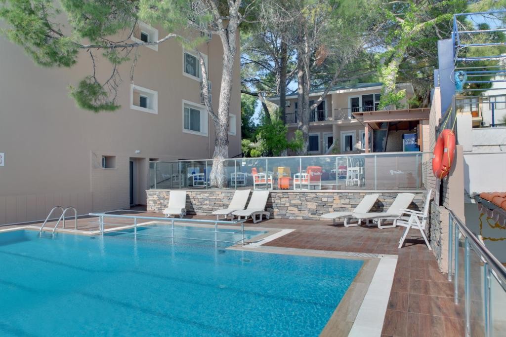 MELIS HOTEL