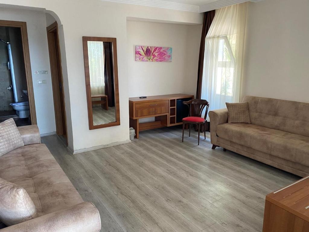 MELIS HOTEL