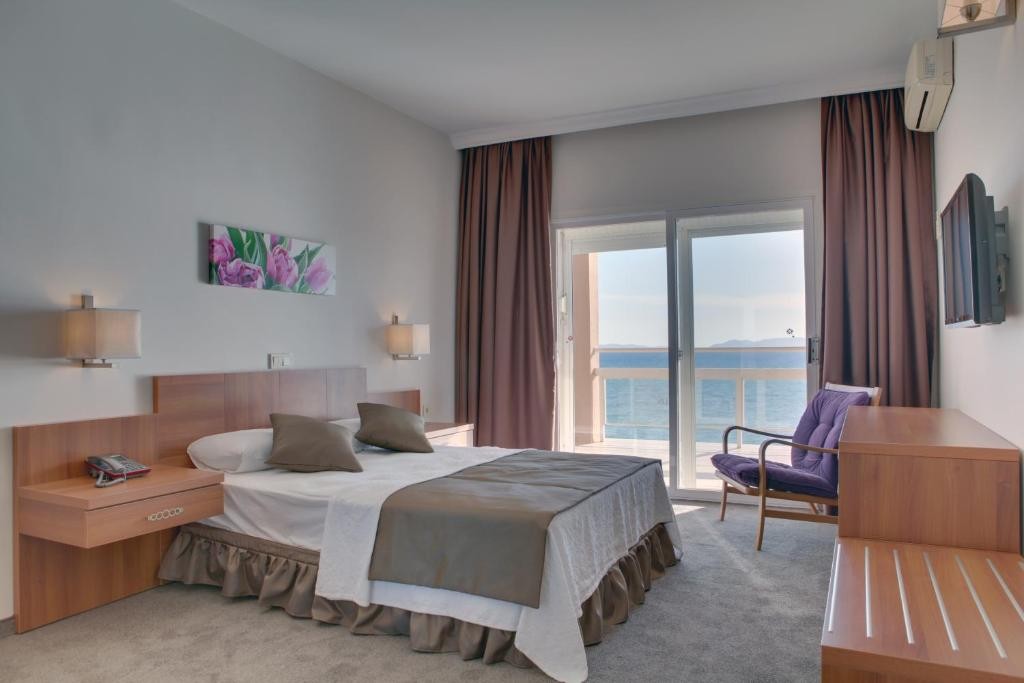 MELIS HOTEL