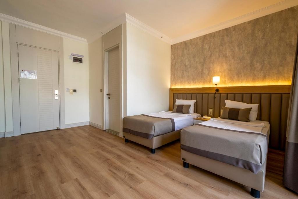 De'Manor Boutique Hotel