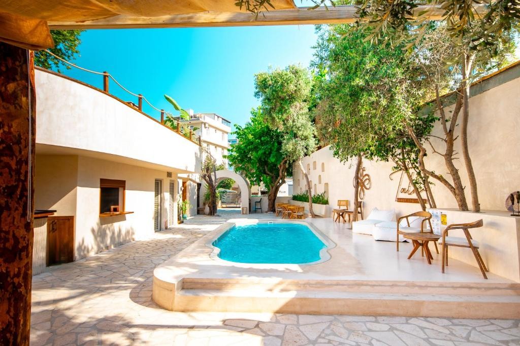 De'Manor Boutique Hotel