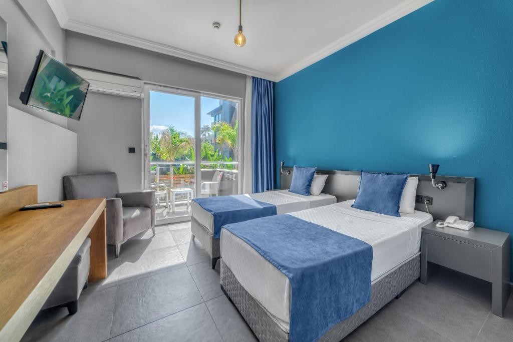 Royalisa Palmiye Beach