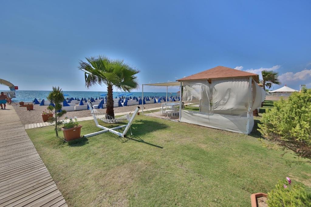 Laren Family Hotel & Spa - Boutique Hotel