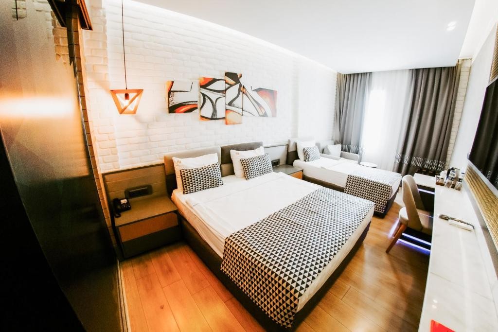 Laren Family Hotel & Spa - Boutique Hotel