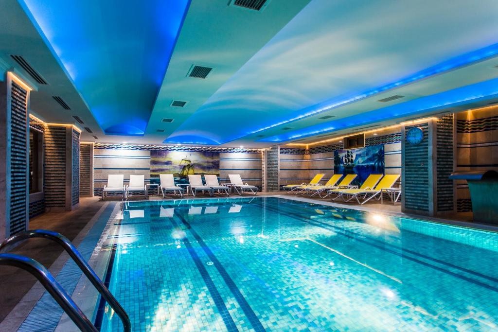 White Gold Hotel & Spa
