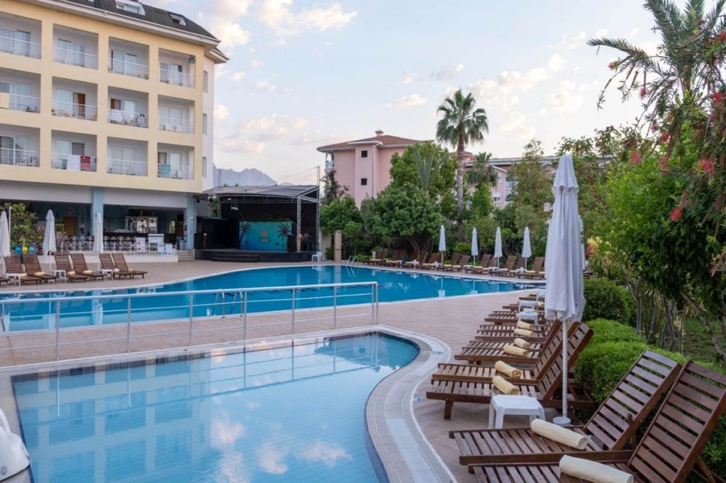 Pine House Hotel - All Inclusive