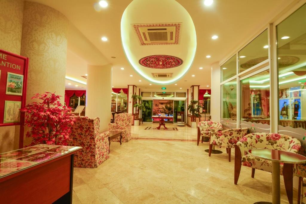 Pine House Hotel - All Inclusive