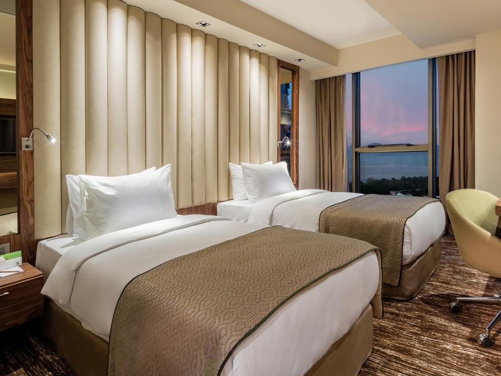 Holiday Inn Antalya - Lara, an IHG Hotel