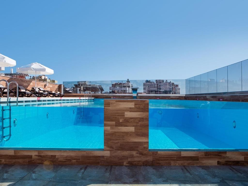 Holiday Inn Antalya - Lara, an IHG Hotel