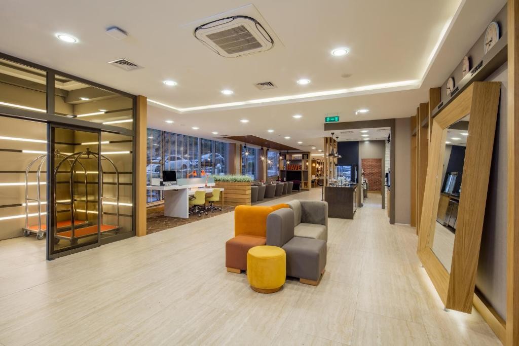 Holiday Inn Antalya - Lara, an IHG Hotel