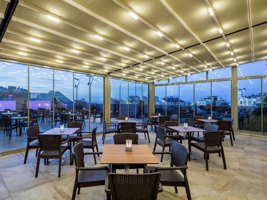 Holiday Inn Antalya - Lara, an IHG Hotel