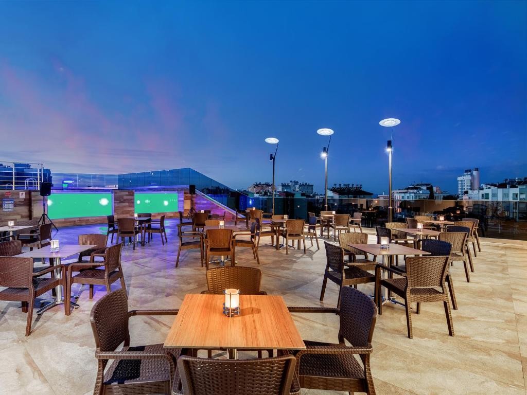 Holiday Inn Antalya - Lara, an IHG Hotel