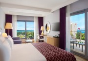 Akra V Hotel