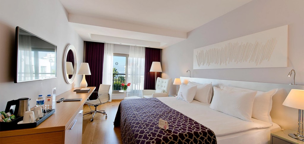 Akra V Hotel