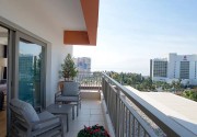 Akra V Hotel