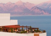 Akra Hotel