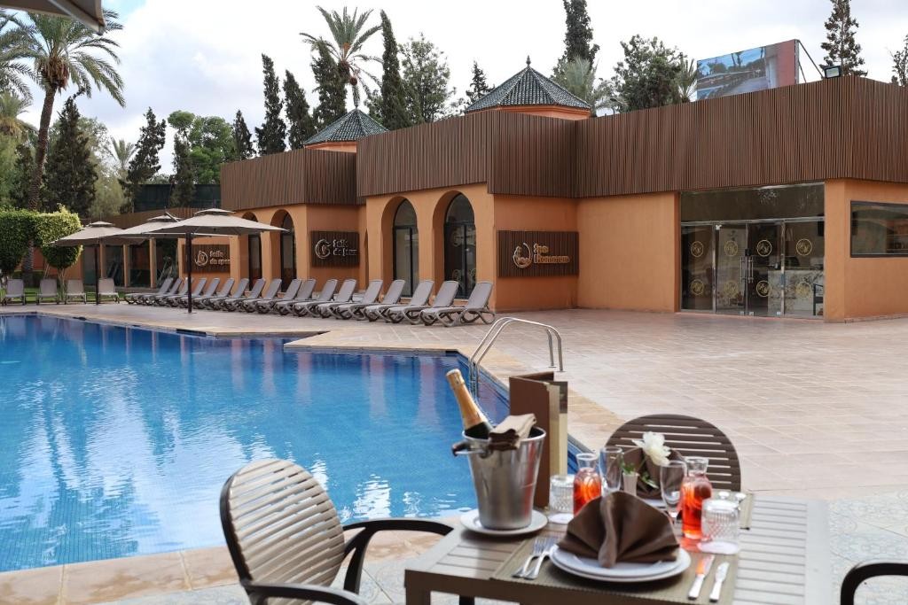 Royal Mirage Deluxe Hotel