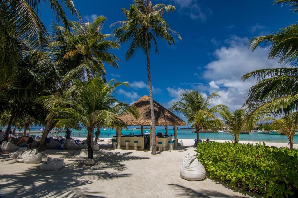 HOLIDAY INN KANDOOMA MALDIVES