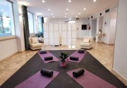 AURA LIVING HOTEL