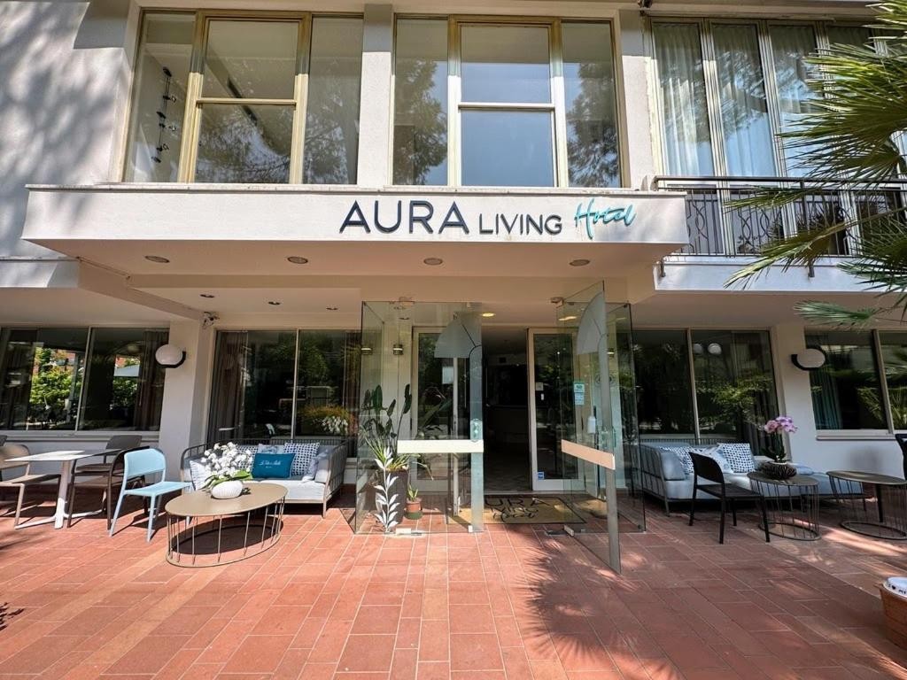 AURA LIVING HOTEL