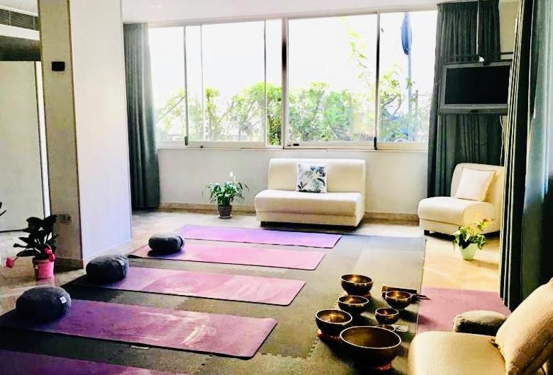 AURA LIVING HOTEL